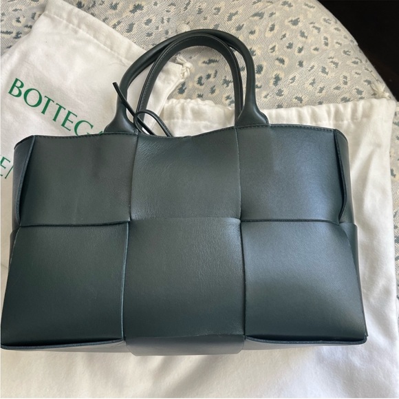 Bottega Veneta Arco Small Tote - Picture 6 of 16